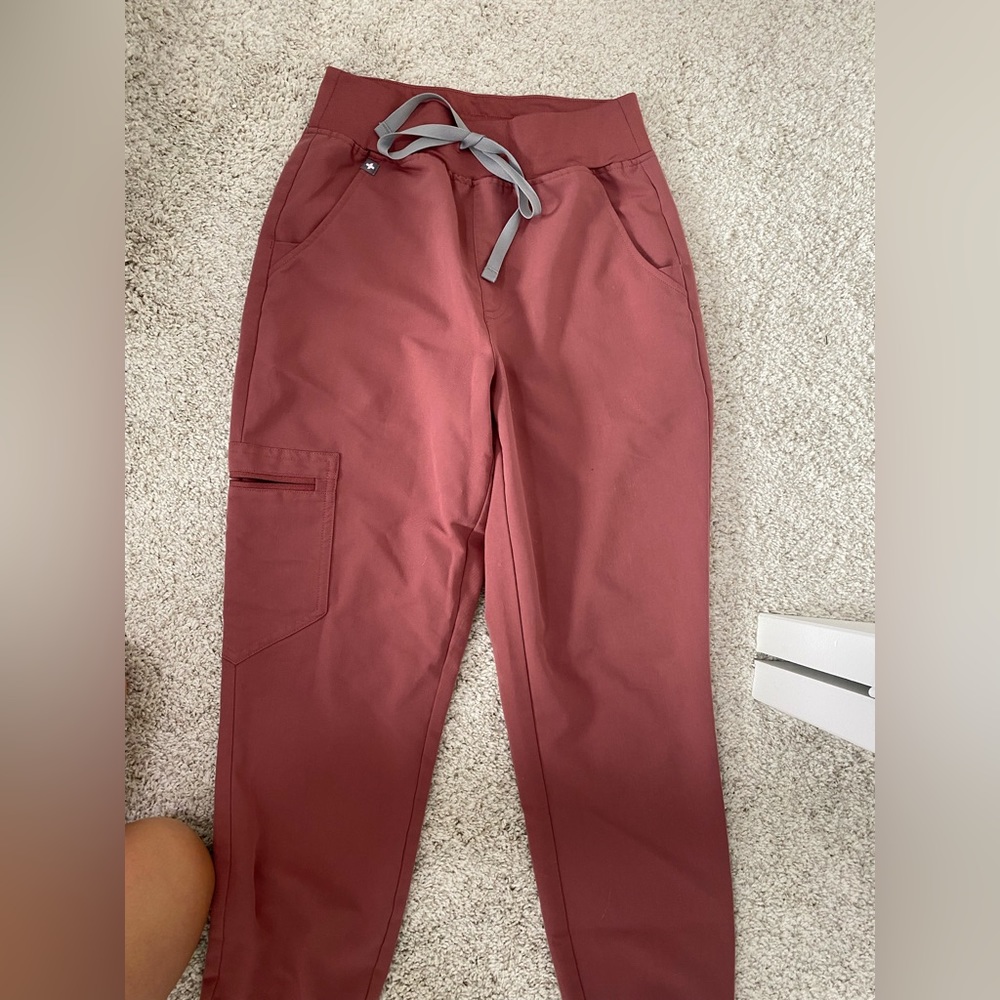 Figs - size xs joggers high waisted